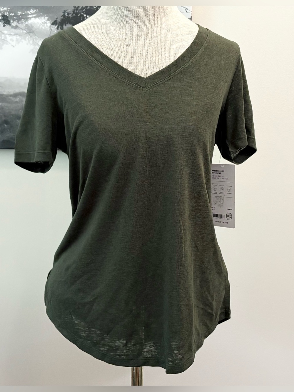 NWT Athleta Breezy Scoop V-Neck Tee Size XS